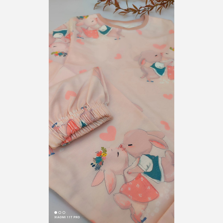 بلوز و شلوار راحتی خرگوش دخترانه سایز 35 و 40 برند sed