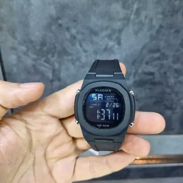 ساعت مچی پیائوما مدل PM-9147 مشکی بند رابر